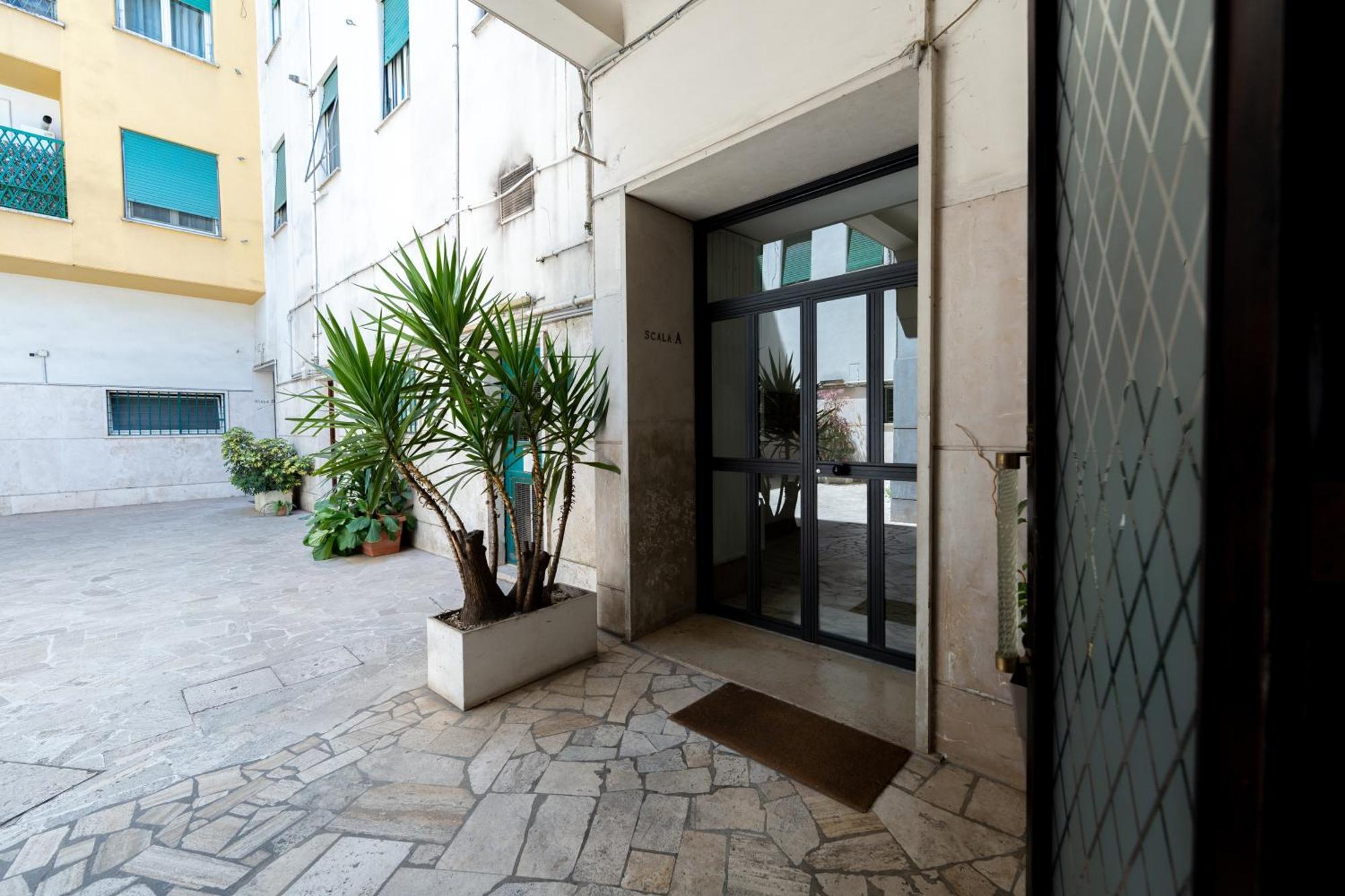 Near Vatican, Irnerio 47 Guest House Roma Exterior foto